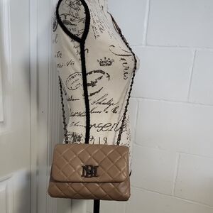 Badgley Mishcka Quilted Tan Shoulder Bag with Chain Strap EUC No Callouts